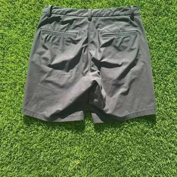Lululemon mens black shorts size 34 - Picture 3 of 6
